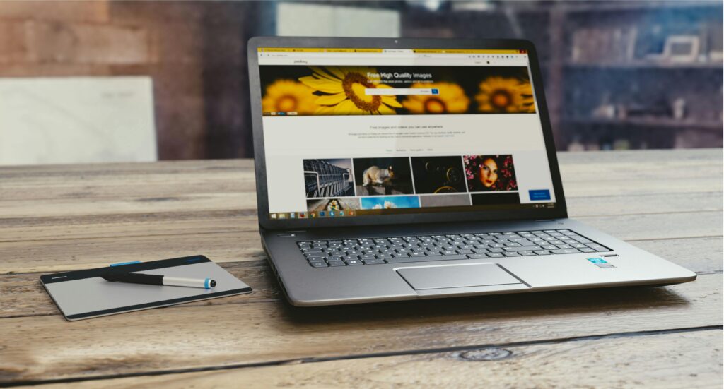 pexels-monoar-rahman-22660-109371 (1) internet web